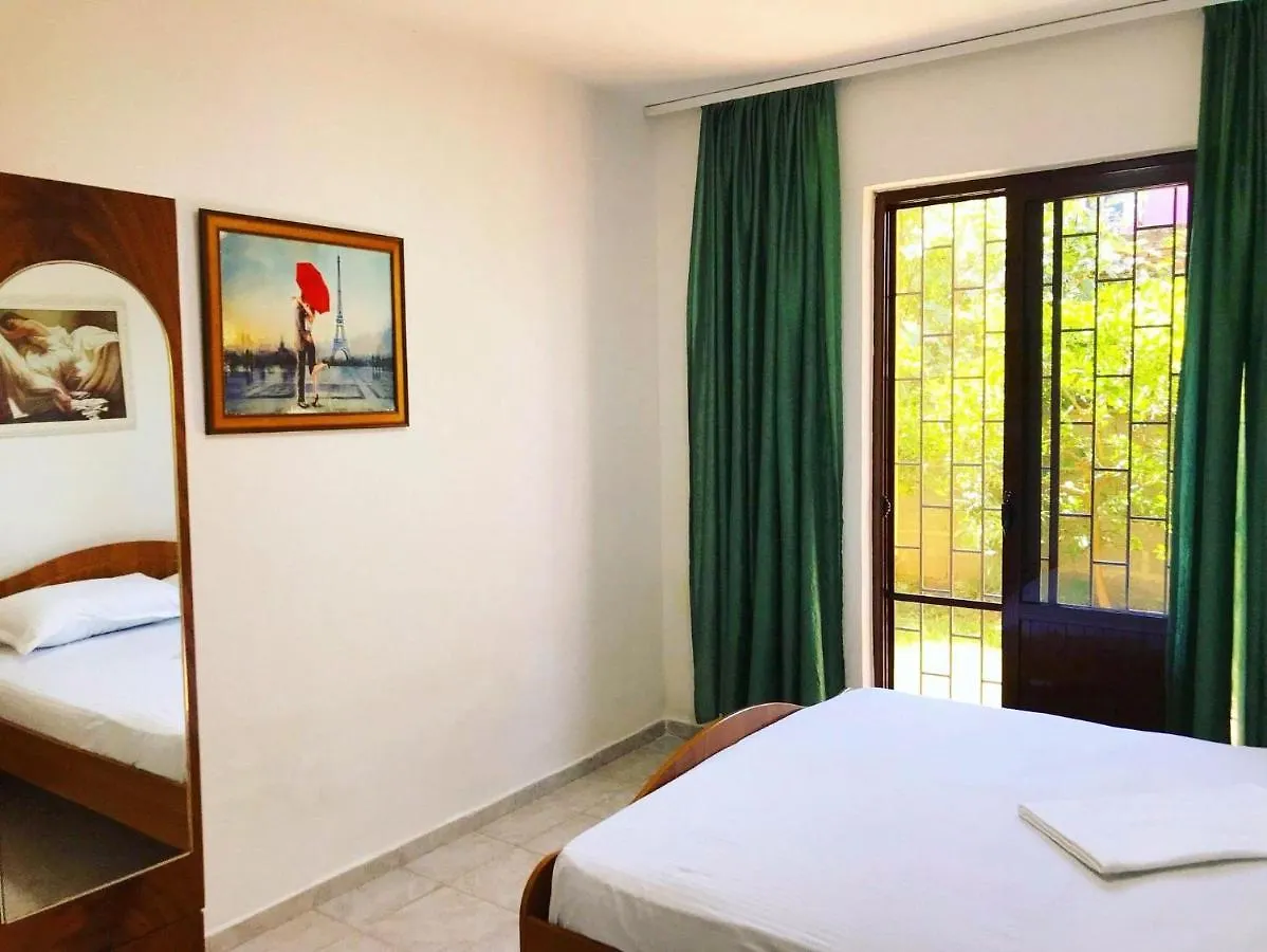 Vila Aliaj Luxury Apartment With 2 Rooms With Private Wonderful Terrace Durrës Albánie