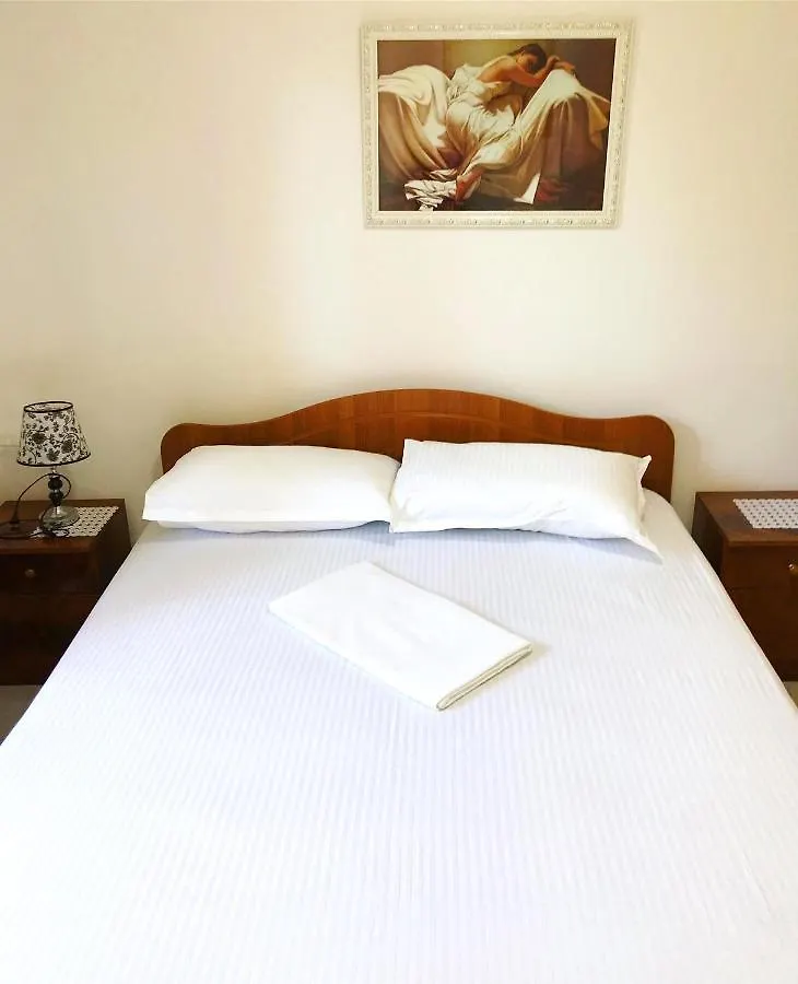 Vila Aliaj Luxury Apartment With 2 Rooms With Private Wonderful Terrace Durrës