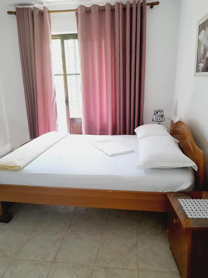 Vila Aliaj Luxury Apartment With 2 Rooms With Private Wonderful Terrace Durrës