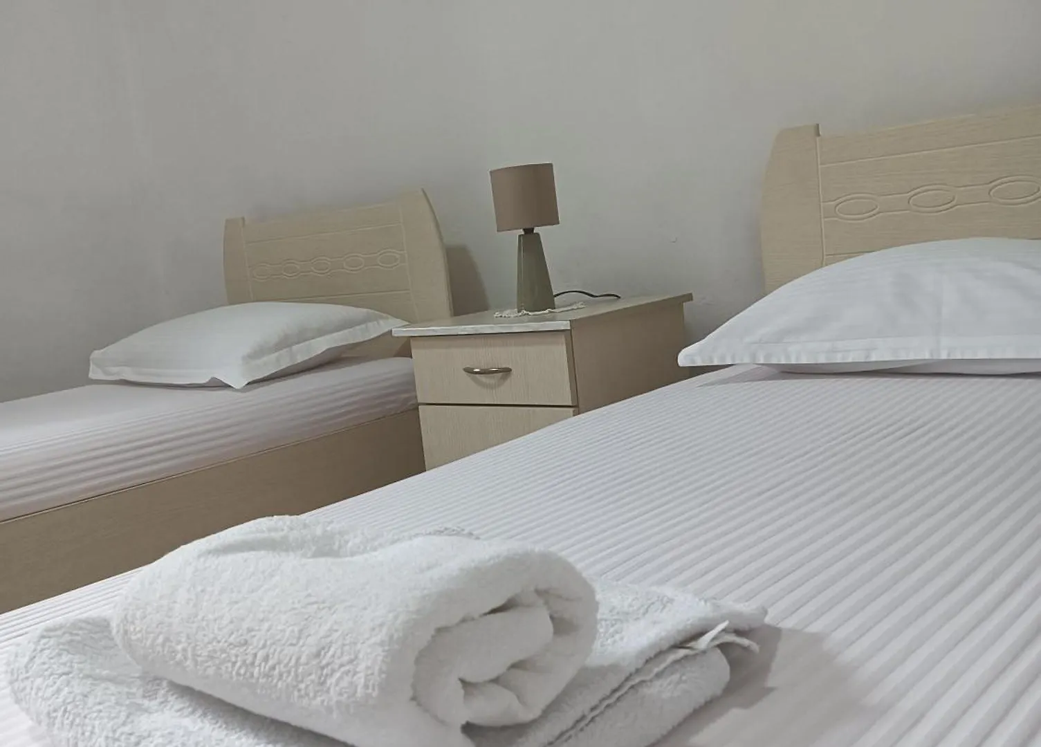 Vila Aliaj Luxury Apartment With 2 Rooms With Private Wonderful Terrace Durrës