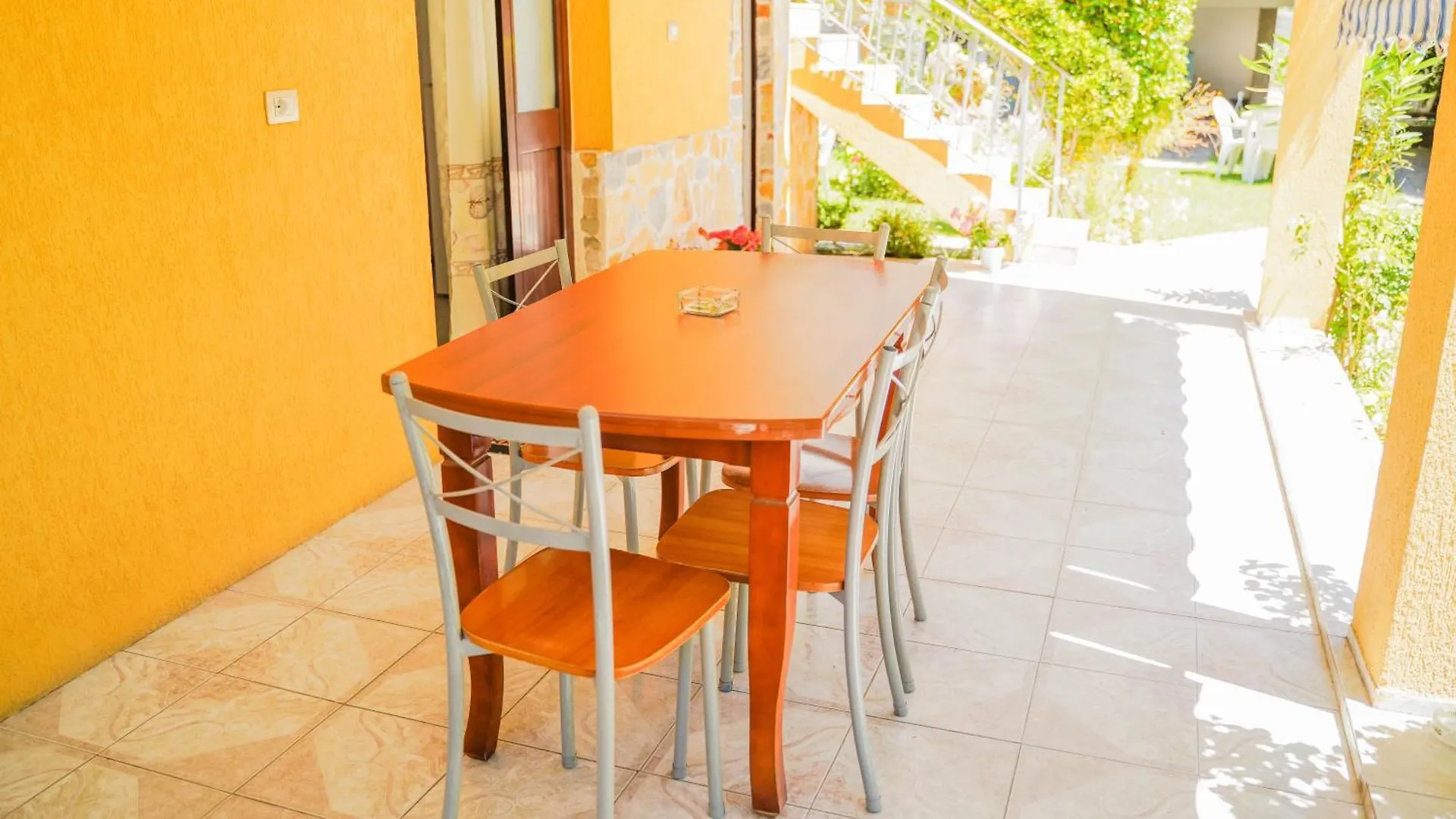 Vila Aliaj Luxury Apartment With 2 Rooms With Private Wonderful Terrace Durrës