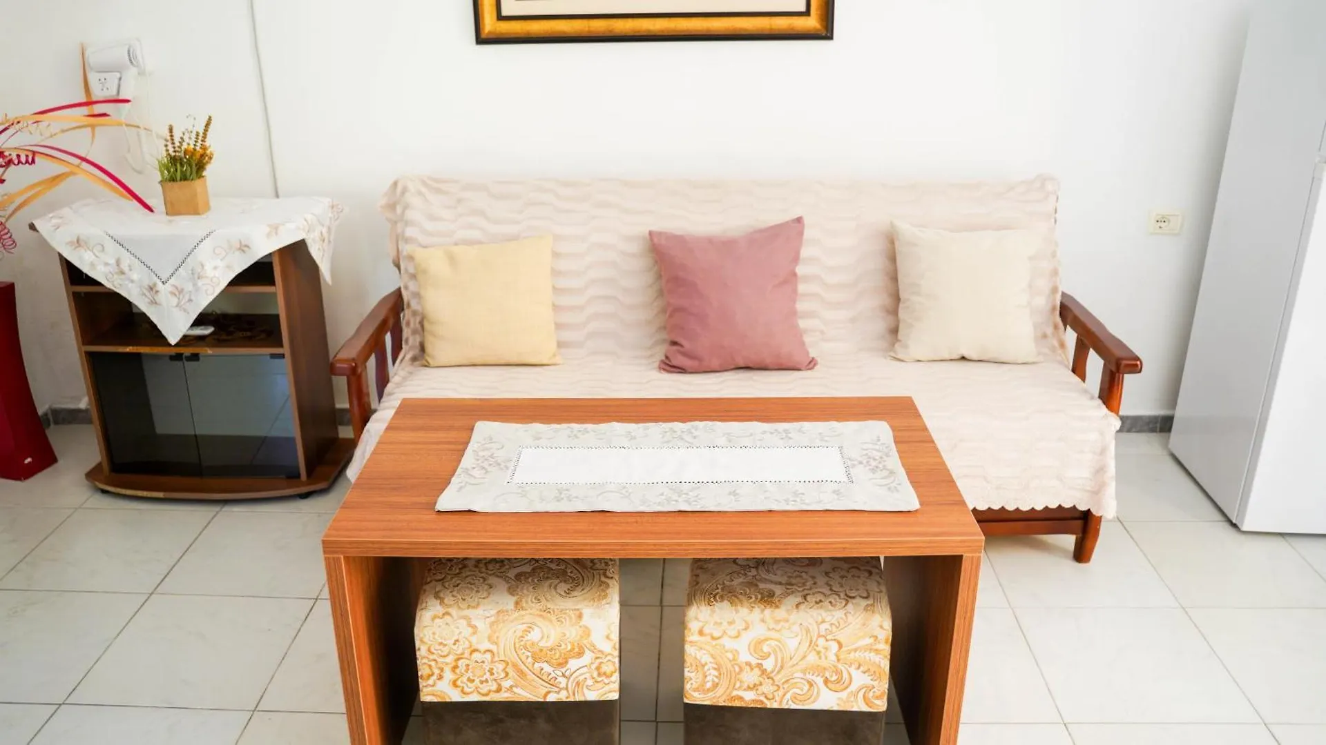 Vila Aliaj Luxury Apartment With 2 Rooms With Private Wonderful Terrace Durrës 0*,  阿尔巴尼亚