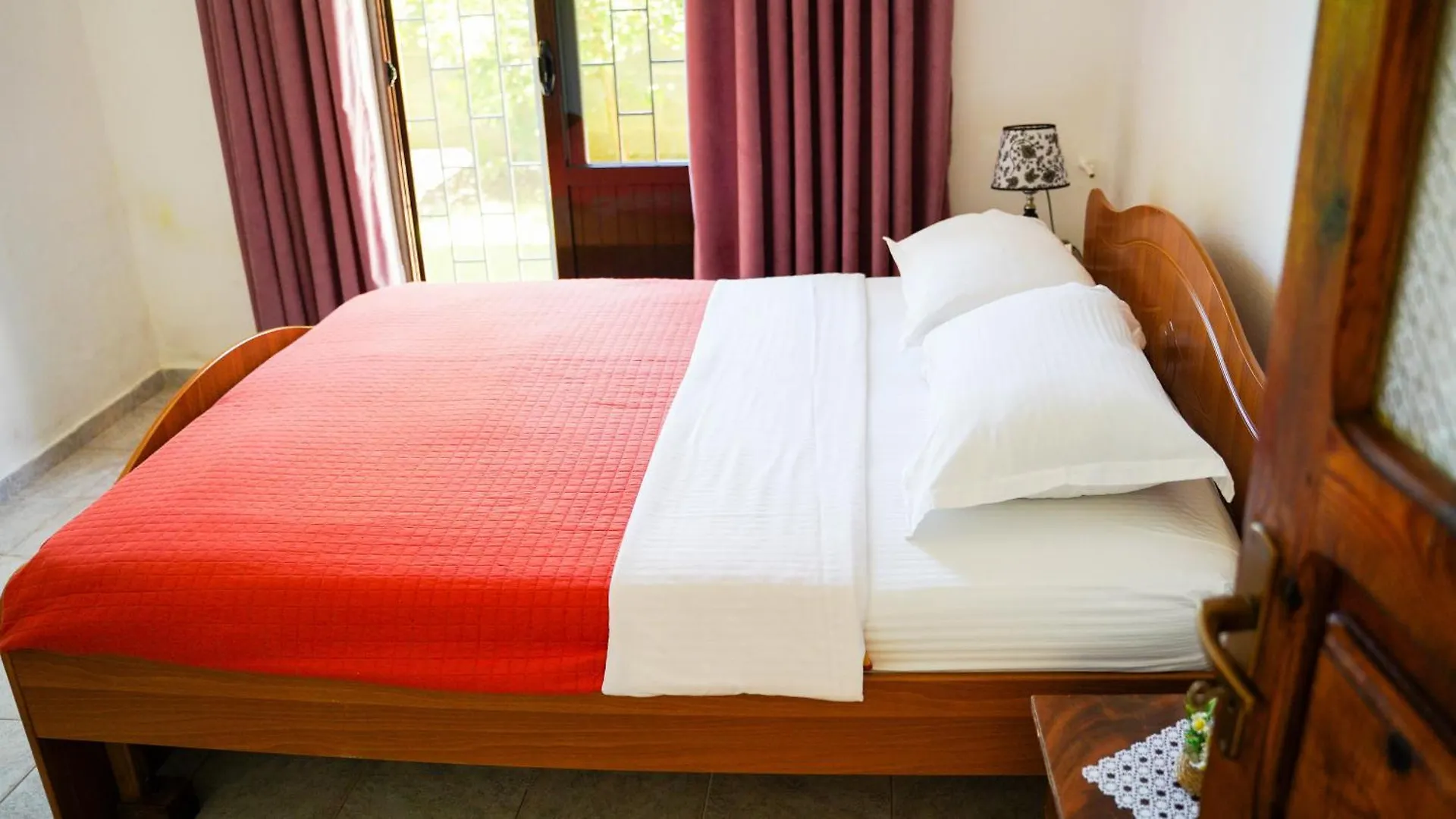 Vila Aliaj Luxury Apartment With 2 Rooms With Private Wonderful Terrace Durrës Albánie